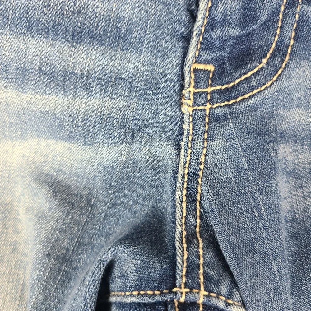 Buckle Jeans Womens 30 Blue Harper Capri Medium Wash BKE Denim *
